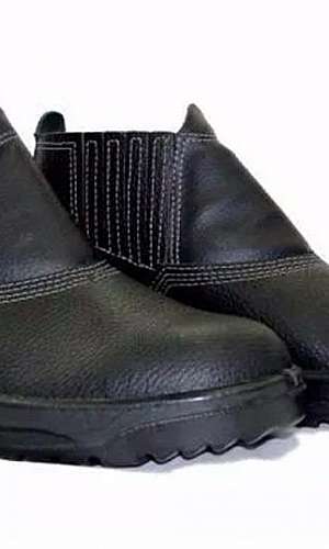 Higienização de botas de segurança Higienização de botas de segurança