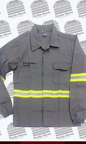 Uniforme risco 2 para eletricista